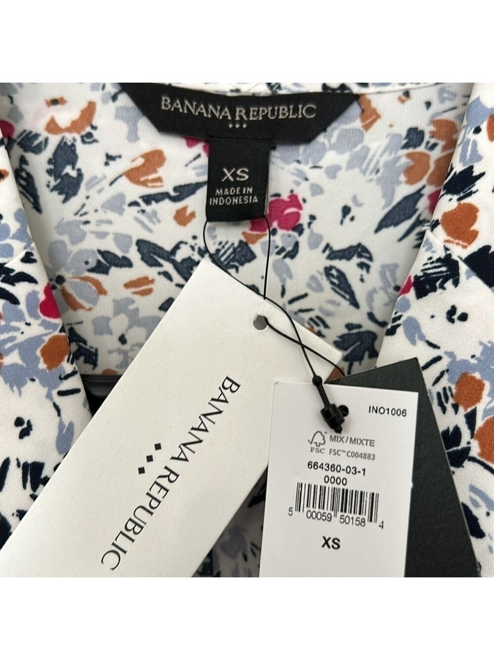 Banana Republic floral top NWT - Picture 2 of 8